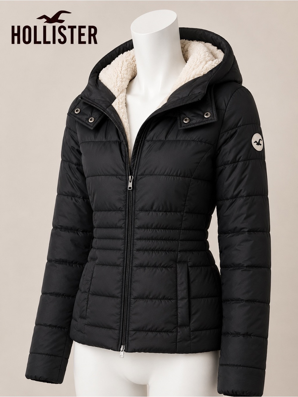 Hollister Black Quilted Sherpa-Lined Hooded Puffer Jacket - Large